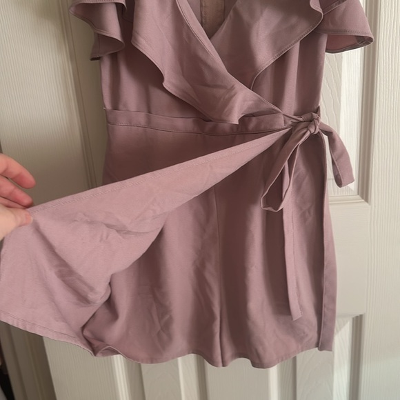 Super cute Romper from Windsor - Picture 2 of 3